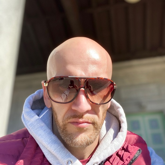 Meet your Posher, Tim - Picture 4 of 5